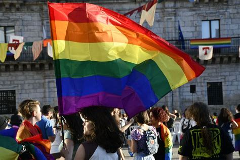 trans en ponferrada|Una cabalgata y una carrera de tacones subirán a Ponferrada al。